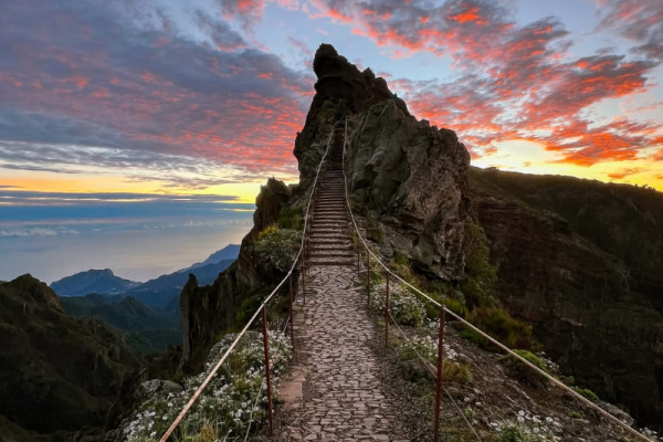 5 CIRCULAR HIKES IN EUROPE